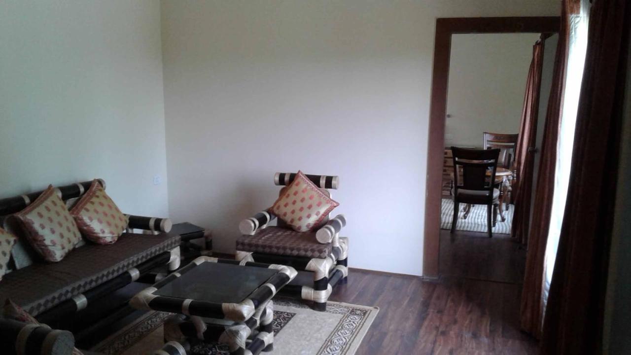 Zizina Otis Resort Guwahati Luaran gambar