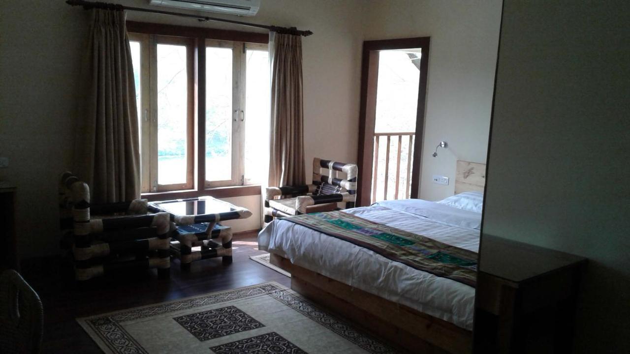 Zizina Otis Resort Guwahati Luaran gambar