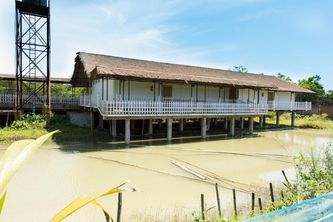 Zizina Otis Resort Guwahati Luaran gambar